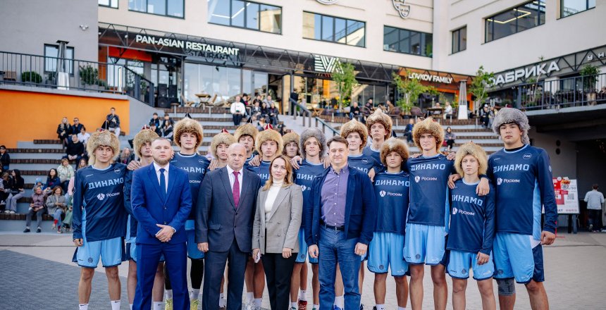 «Динамо-юниор» вступает в бой